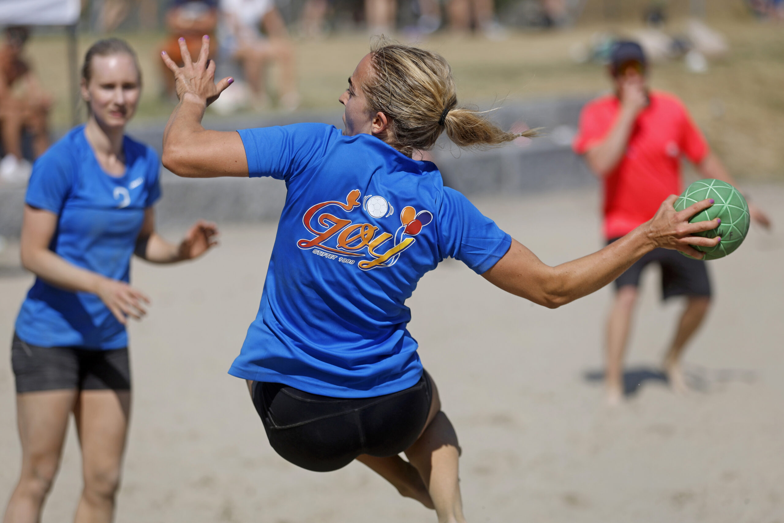 Gøy HK tilbake i toppen i beachhåndball